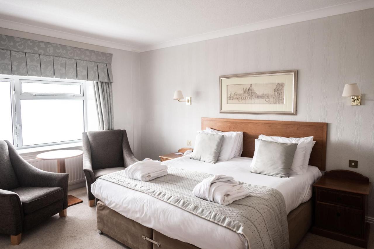 Double or Twin Room with Sea View,918300427:JPEG